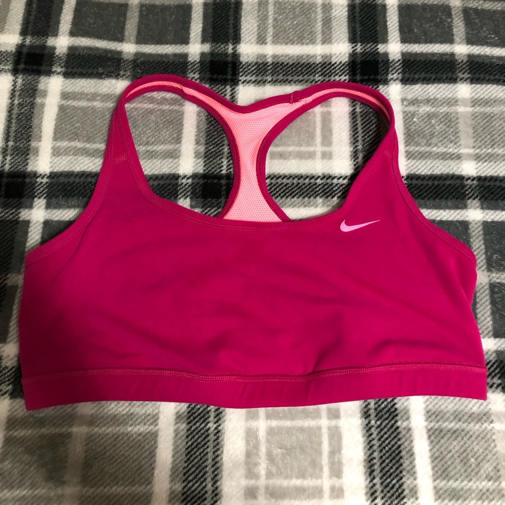 pink reversible nike sports bra size xl but fits more like a large